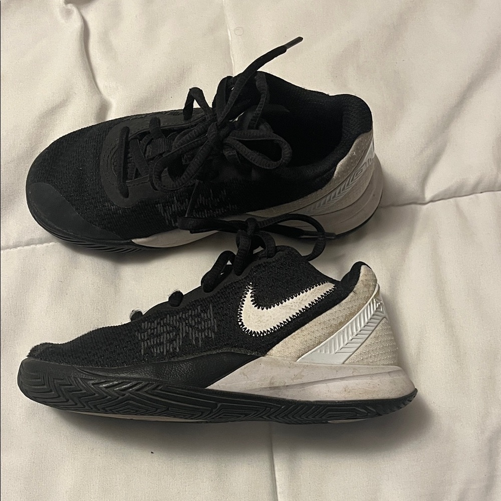 Nike Black and White Athletic Shoes